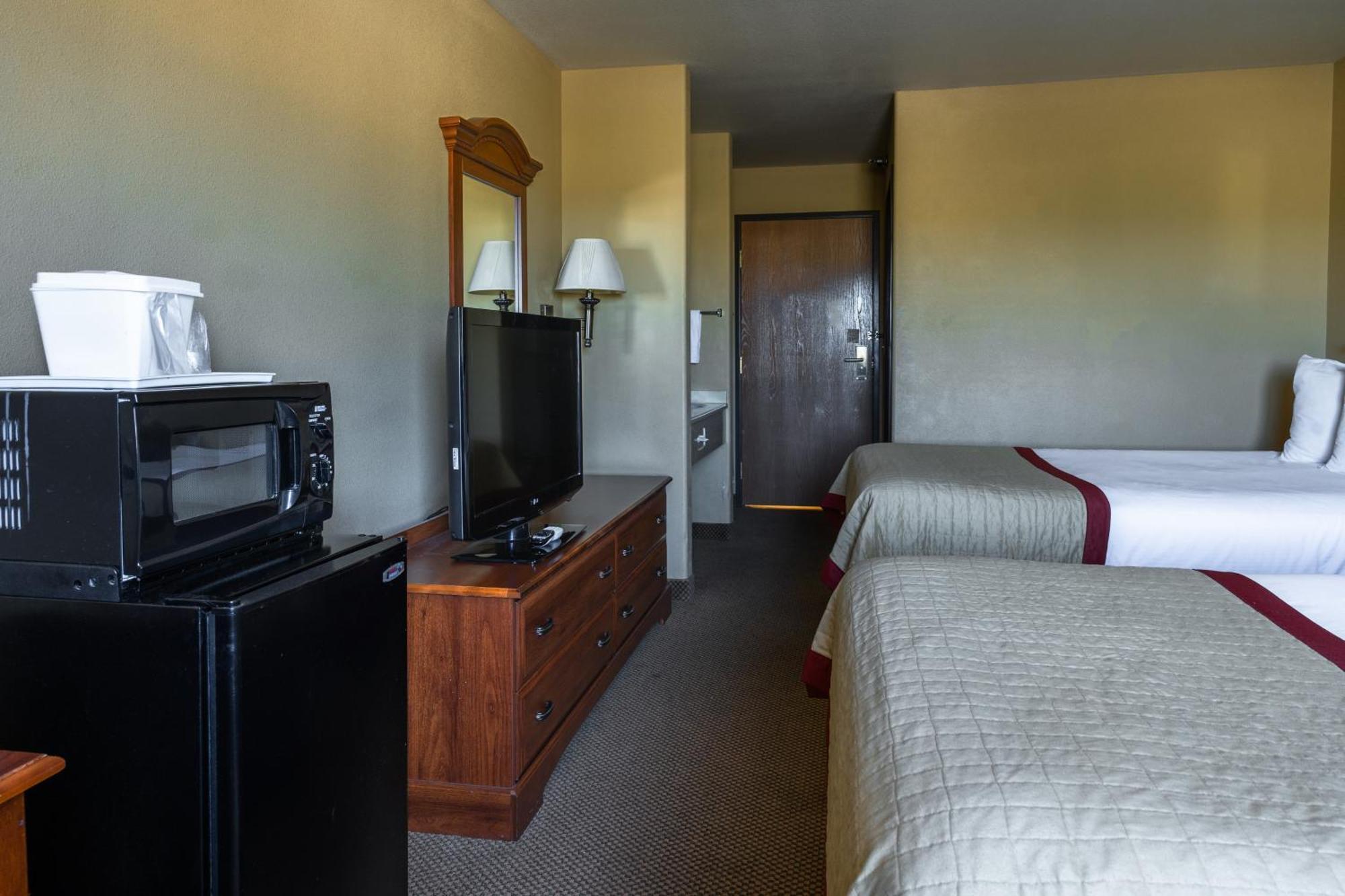 Pinedale Hotel & Suites Ngoại thất bức ảnh